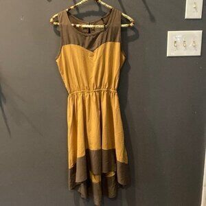Juju &B brown&mustard sleeveless hi low dress size medium great condition